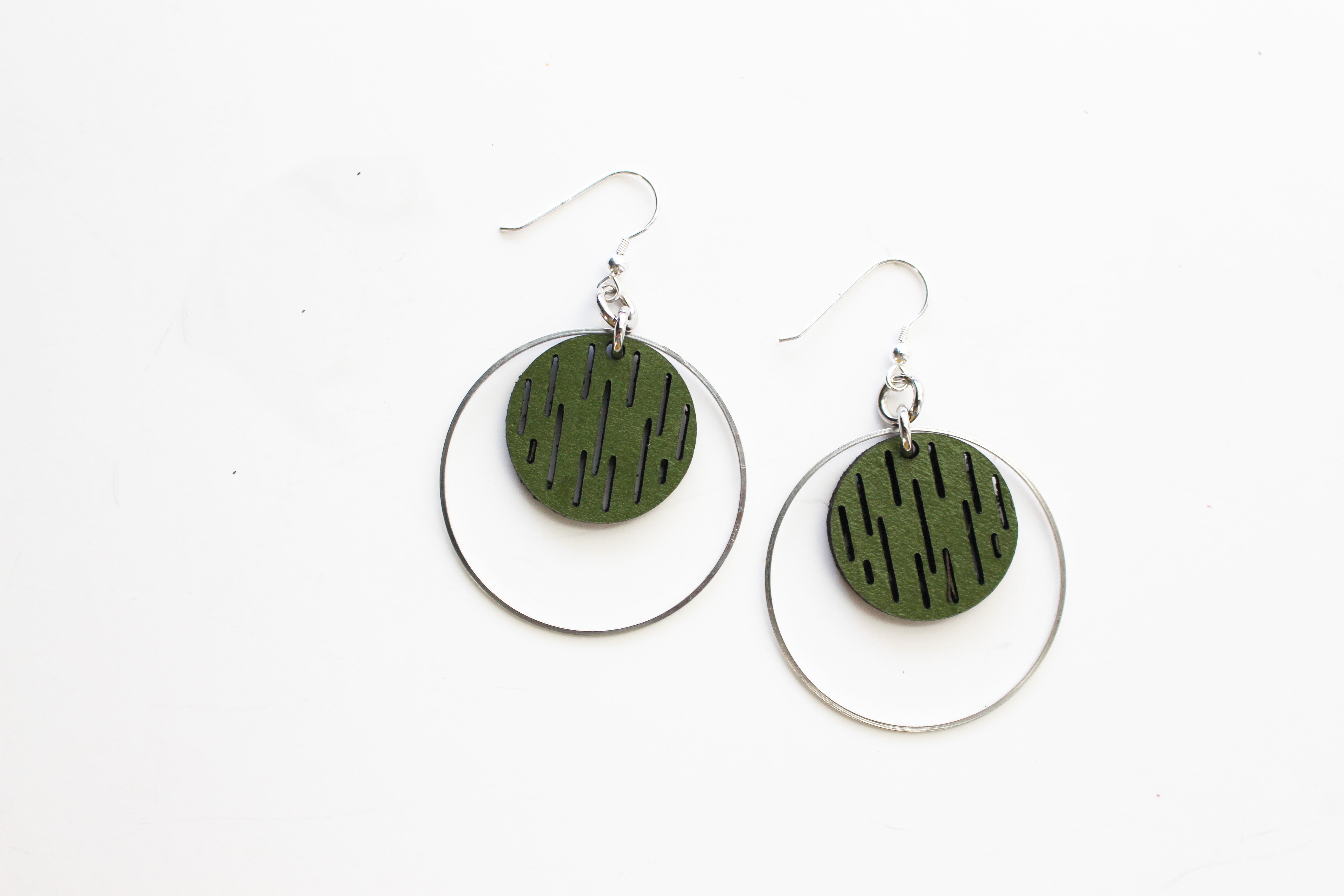 Jazmine Small Leather Earrings - Olive Green